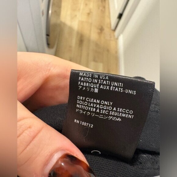 AMIRI Cannabis Logo Black Tee - Picture 5 of 10